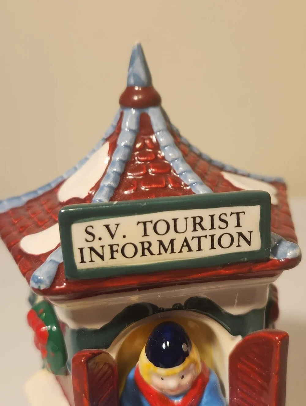 Dept. 56 Snow Village Hand Painted Tour The Village Tourist Information Booth